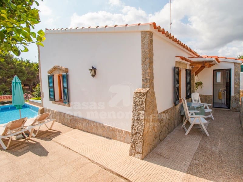 6 soveværelse Villa til salg i Punta Grossa med swimmingpool - € 650.000 (Ref: 9118957)