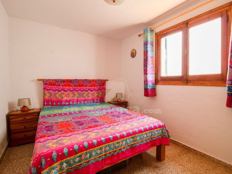 6 soveværelse Villa til salg i Punta Grossa med swimmingpool - € 650.000 (Ref: 9118957)