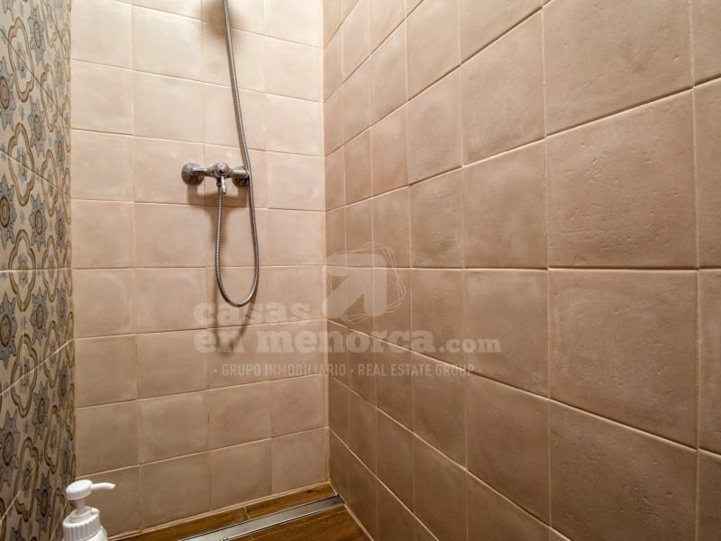 6 soveværelse Villa til salg i Punta Grossa med swimmingpool - € 650.000 (Ref: 9118957)