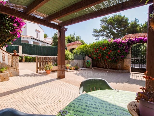 6 soverom Villa til salgs i Punta Grossa, Es Mercadal med svømmebasseng - € 650 000 (Ref: 9118957)