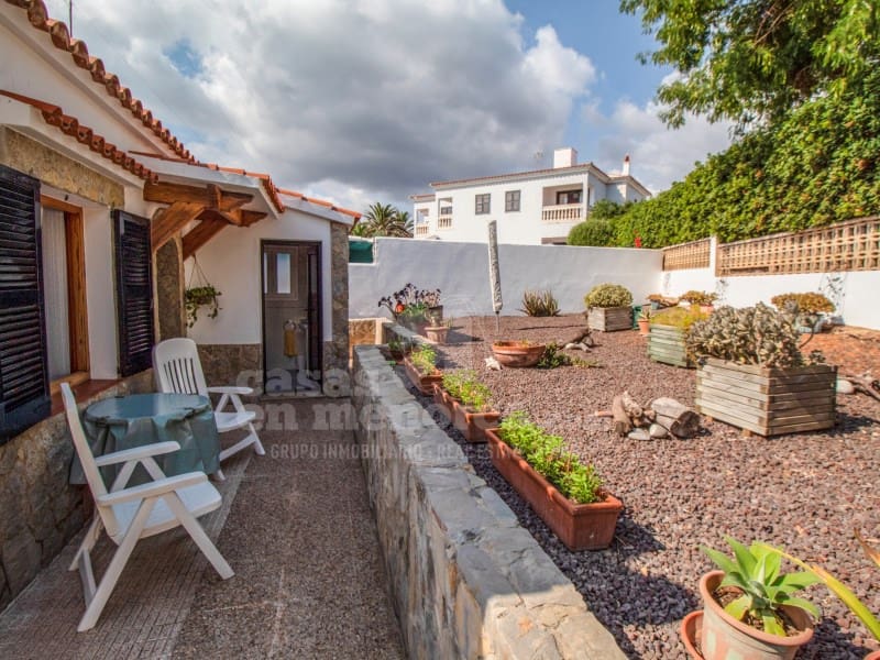 6 soveværelse Villa til salg i Punta Grossa med swimmingpool - € 650.000 (Ref: 9118957)