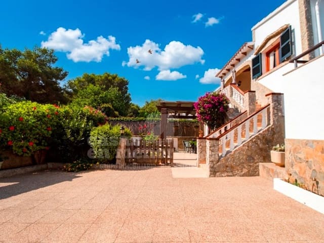 Chalet de 6 habitaciones en Punta Grossa, Es Mercadal en venta con piscina - 650.000 € (Ref: 9118957)