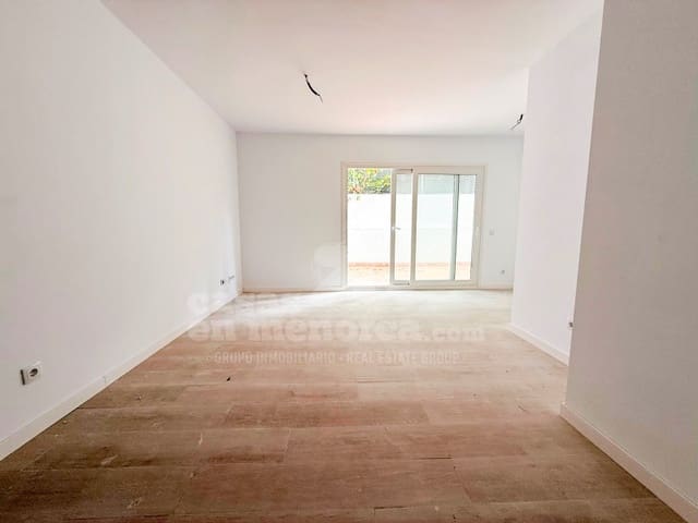 Apartamento de 3 habitaciones en San Luis / Sant Lluís en venta - 295.000 € (Ref: 9128563)
