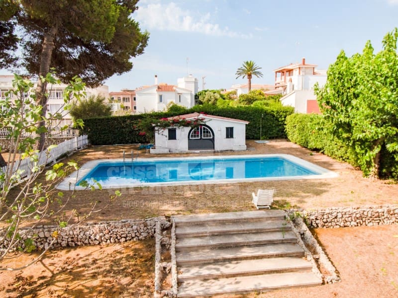 4 soverom Villa til salgs i Mahon / Mao med svømmebasseng garasje - € 1 500 000 (Ref: 9129957)