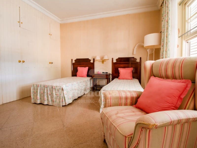 4 soverom Villa til salgs i Mahon / Mao med svømmebasseng garasje - € 1 500 000 (Ref: 9129957)