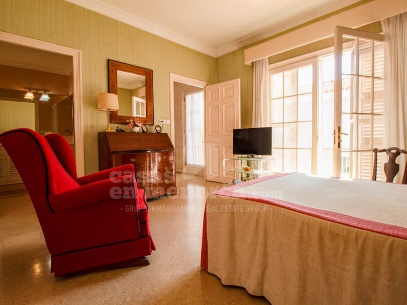 4 soverom Villa til salgs i Mahon / Mao med svømmebasseng garasje - € 1 500 000 (Ref: 9129957)