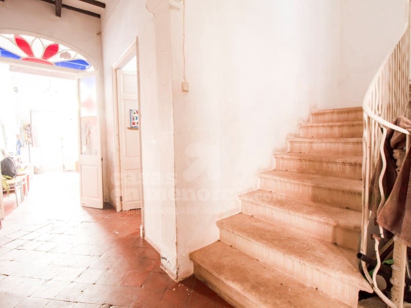 6 bedroom Townhouse for sale in Mahon / Mao - € 685,000 (Ref: 9131935)