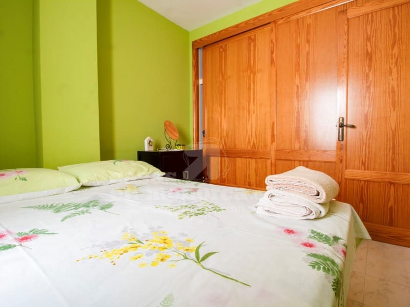 3 quarto Apartamento para venda em Es Castell com piscina - 330 000 € (Ref: 9141563)