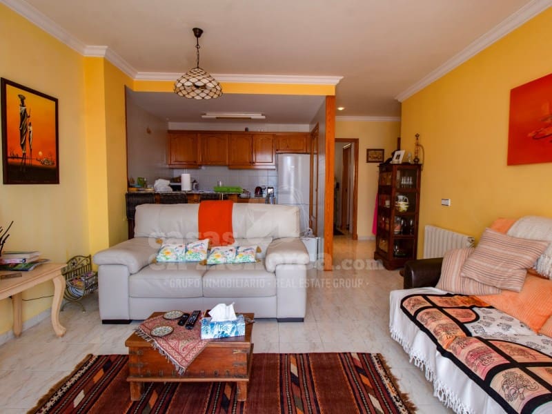 3 quarto Apartamento para venda em Es Castell com piscina - 330 000 € (Ref: 9141563)