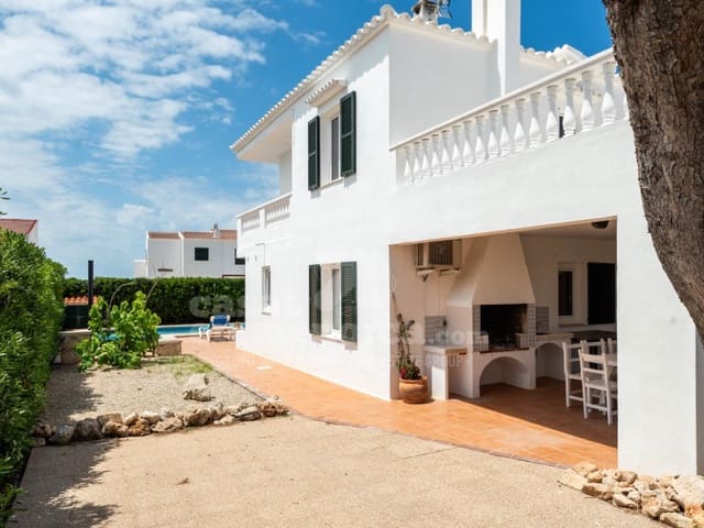 4 bedroom Villa for sale in Cala Blanca, Ciutadella de Menorca with pool - € 1,260,000 (Ref: 9154332)