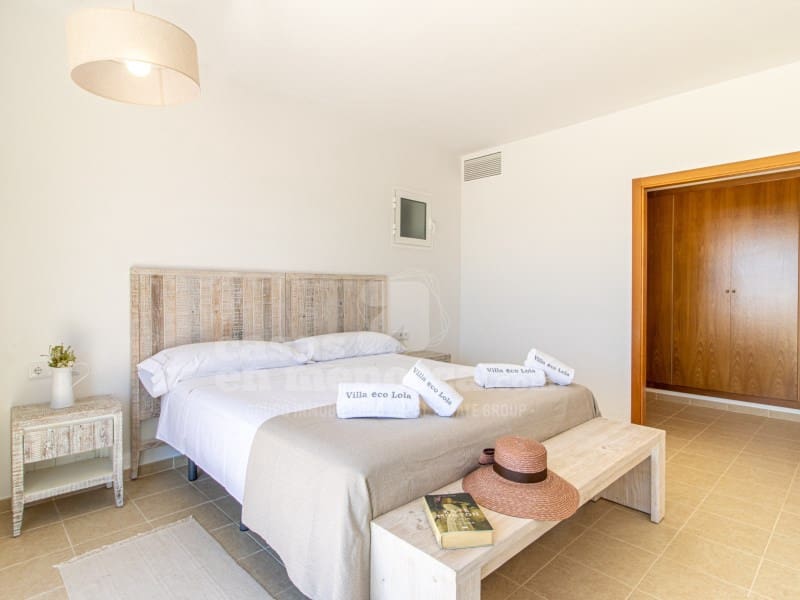 5 soveværelse Villa til salg i San Luis / Sant Lluis med swimmingpool garage - € 1.495.000 (Ref: 9159901)