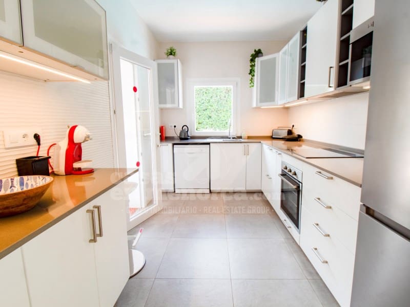 4 soveværelse Villa til salg i Punta Grossa med swimmingpool garage - € 990.000 (Ref: 9166074)