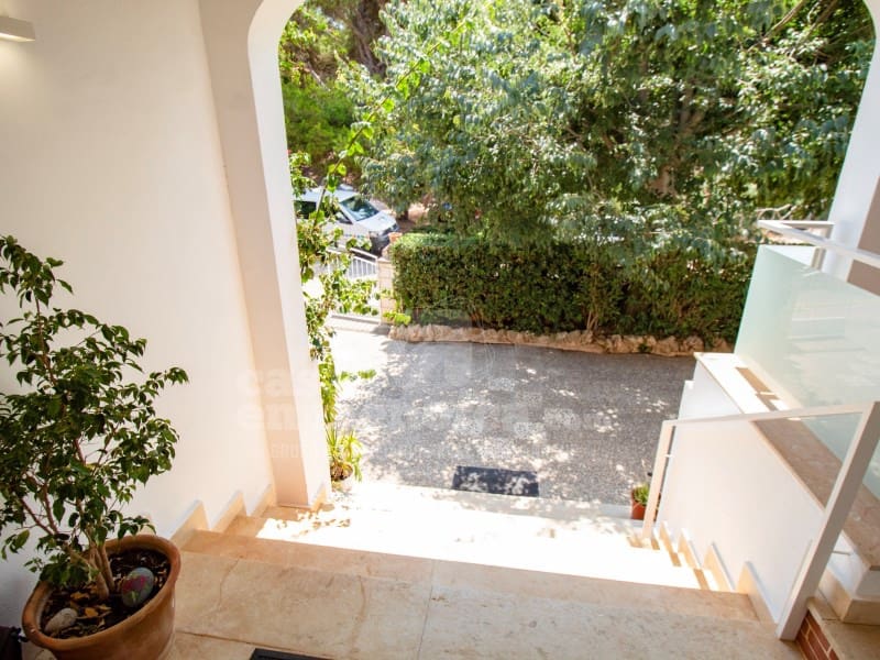 4 soveværelse Villa til salg i Punta Grossa med swimmingpool garage - € 990.000 (Ref: 9166074)