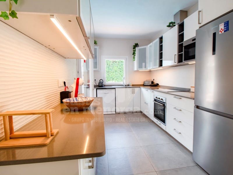 4 soveværelse Villa til salg i Punta Grossa med swimmingpool garage - € 990.000 (Ref: 9166074)