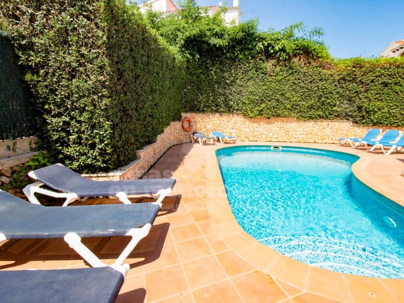 4 soveværelse Villa til salg i Punta Grossa med swimmingpool garage - € 990.000 (Ref: 9166074)