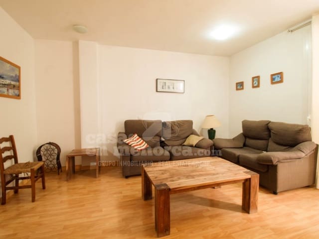 2 soveværelse Lejlighed til salg i Es Castell - € 295.000 (Ref: 9185348)