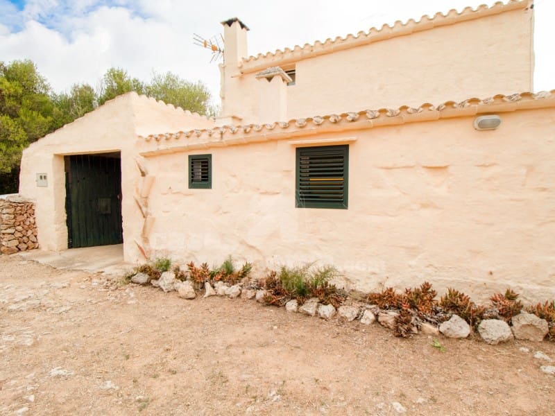 4 soveværelse Finca/Landehus til salg i Trebaluger med garage - € 1.200.000 (Ref: 9188400)