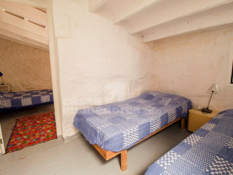 4 soveværelse Finca/Landehus til salg i Trebaluger med garage - € 1.200.000 (Ref: 9188400)