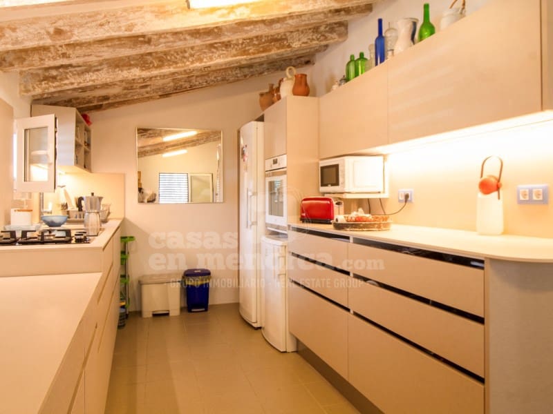 4 soveværelse Finca/Landehus til salg i Trebaluger med garage - € 1.200.000 (Ref: 9188400)