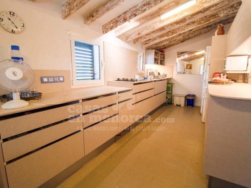 4 soveværelse Finca/Landehus til salg i Trebaluger med garage - € 1.200.000 (Ref: 9188400)