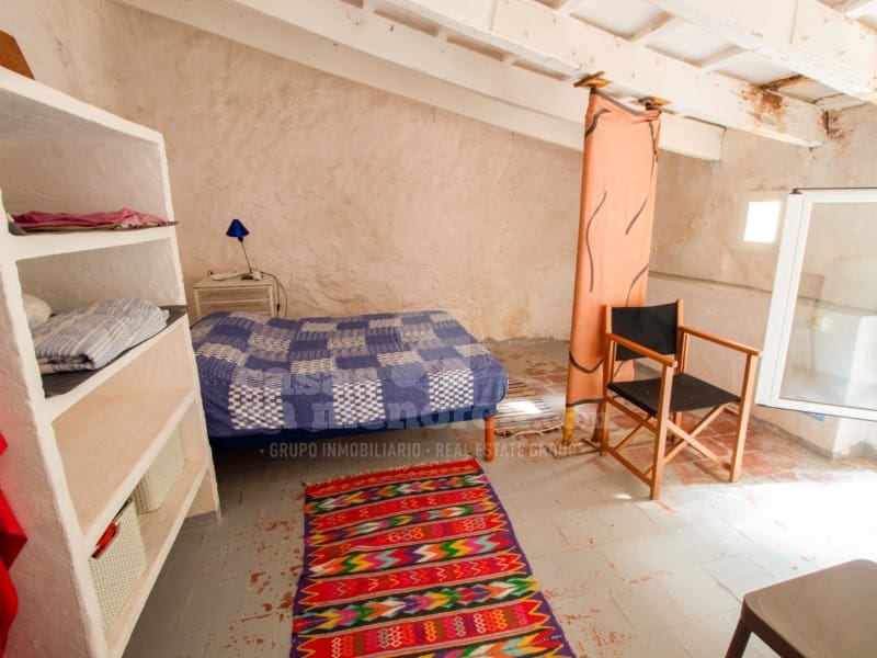 4 soveværelse Finca/Landehus til salg i Trebaluger med garage - € 1.200.000 (Ref: 9188400)