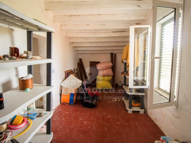 4 soveværelse Finca/Landehus til salg i Trebaluger med garage - € 1.200.000 (Ref: 9188400)