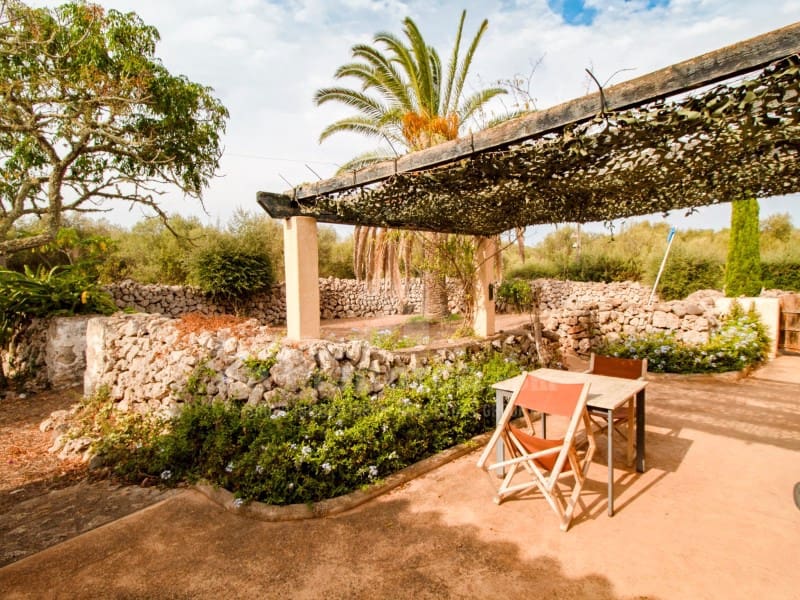 4 soveværelse Finca/Landehus til salg i Trebaluger med garage - € 1.200.000 (Ref: 9188400)