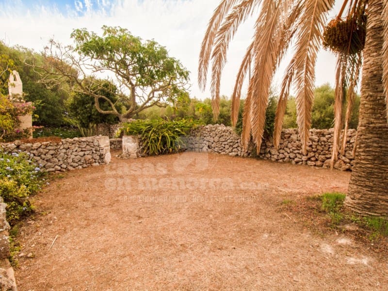 4 soveværelse Finca/Landehus til salg i Trebaluger med garage - € 1.200.000 (Ref: 9188400)