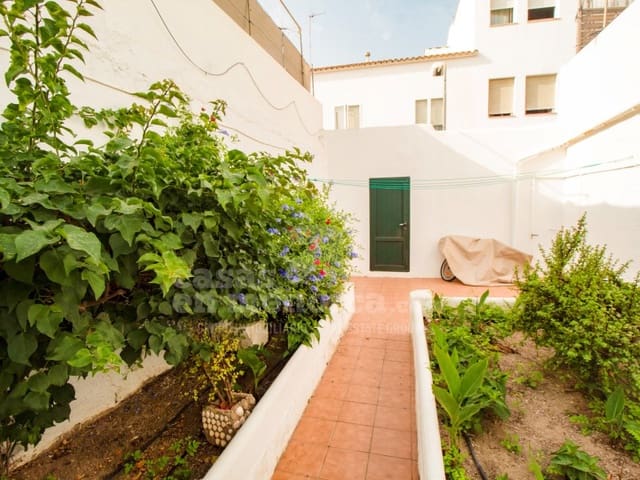 4 bedroom Townhouse for sale in Es Castell - € 421,000 (Ref: 9206768)