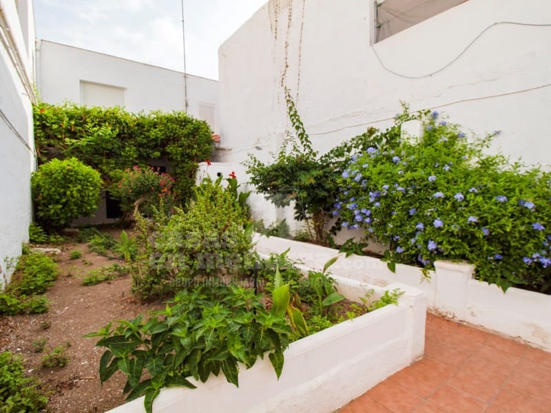 4 soveværelse Byhus til salg i Es Castell - € 421.000 (Ref: 9206768)