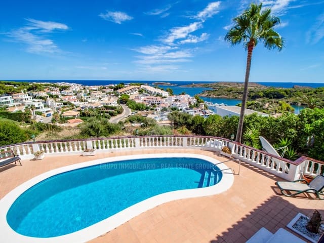 3 bedroom Villa for sale in Port d'Addaia, Es Mercadal with pool garage - € 890,000 (Ref: 9228836)
