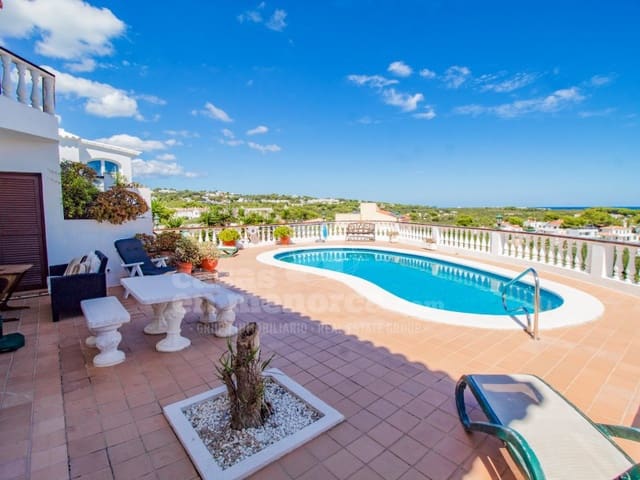 3 bedroom Villa for sale in Port d'Addaia, Es Mercadal with pool garage - € 890,000 (Ref: 9228836)