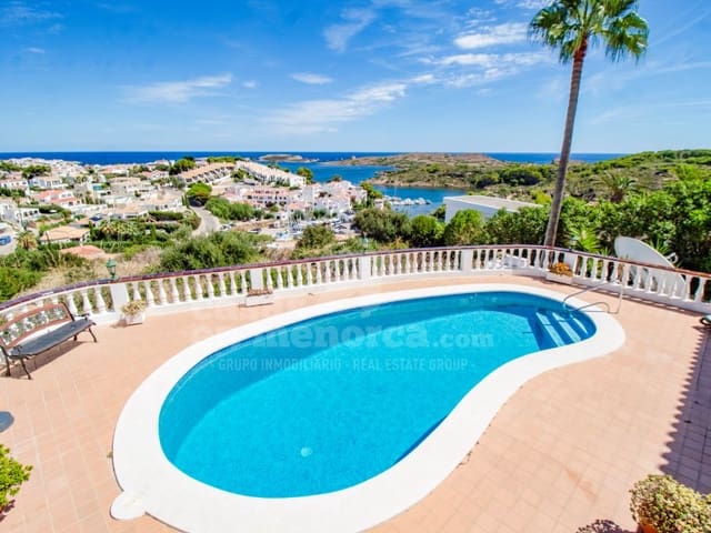 3 bedroom Villa for sale in Port d'Addaia, Es Mercadal with pool garage - € 890,000 (Ref: 9228836)