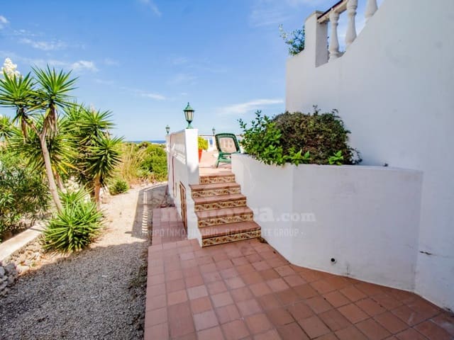 3 bedroom Villa for sale in Port d'Addaia, Es Mercadal with pool garage - € 890,000 (Ref: 9228836)