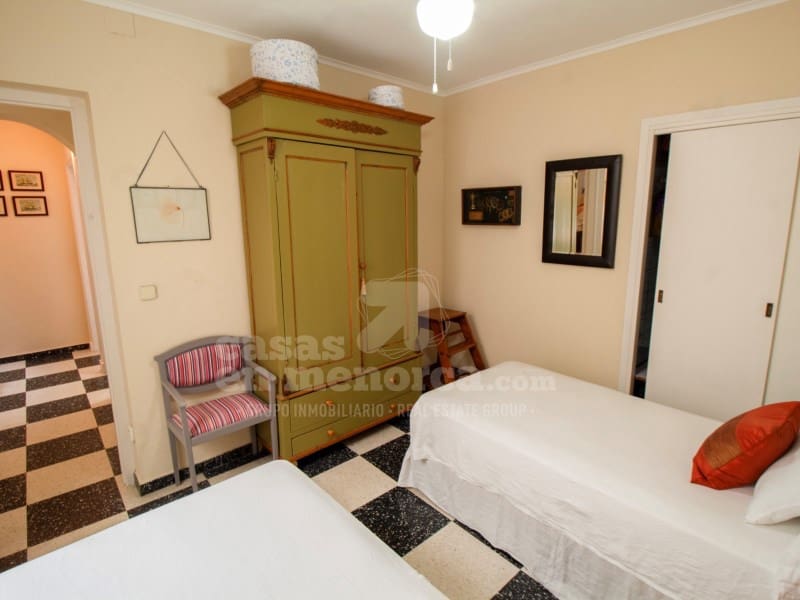 5 soveværelse Byhus til salg i Es Castell - € 615.000 (Ref: 9228837)