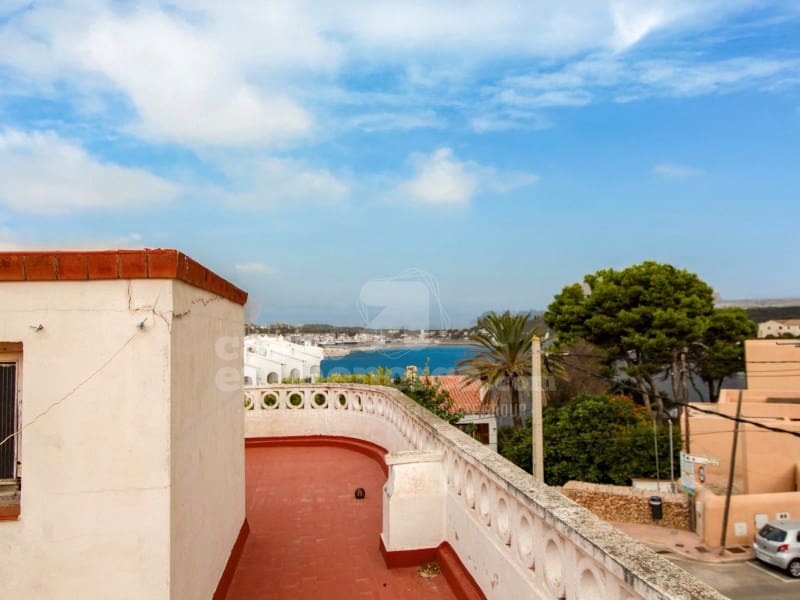 5 soveværelse Byhus til salg i Es Castell - € 615.000 (Ref: 9228837)