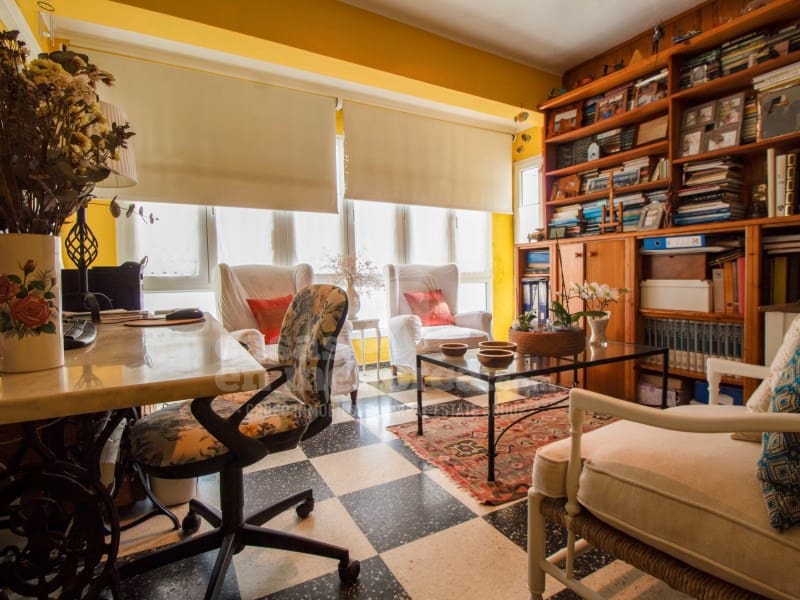 5 soveværelse Byhus til salg i Es Castell - € 615.000 (Ref: 9228837)