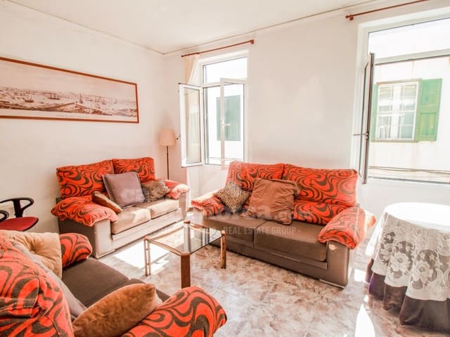 3 bedroom Townhouse for sale in Mahón / Maó - € 295,000 (Ref: 9232860)