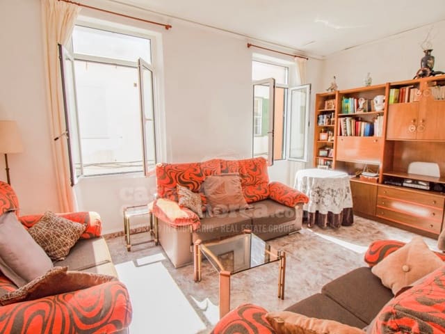 3 bedroom Townhouse for sale in Mahón / Maó - € 295,000 (Ref: 9232860)