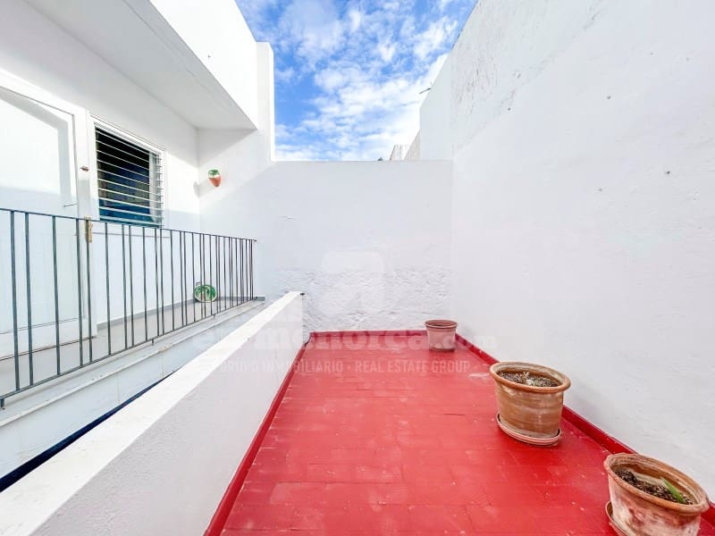 3 soveværelse Byhus til salg i Ciutadella de Menorca med garage - € 680.000 (Ref: 9285075)