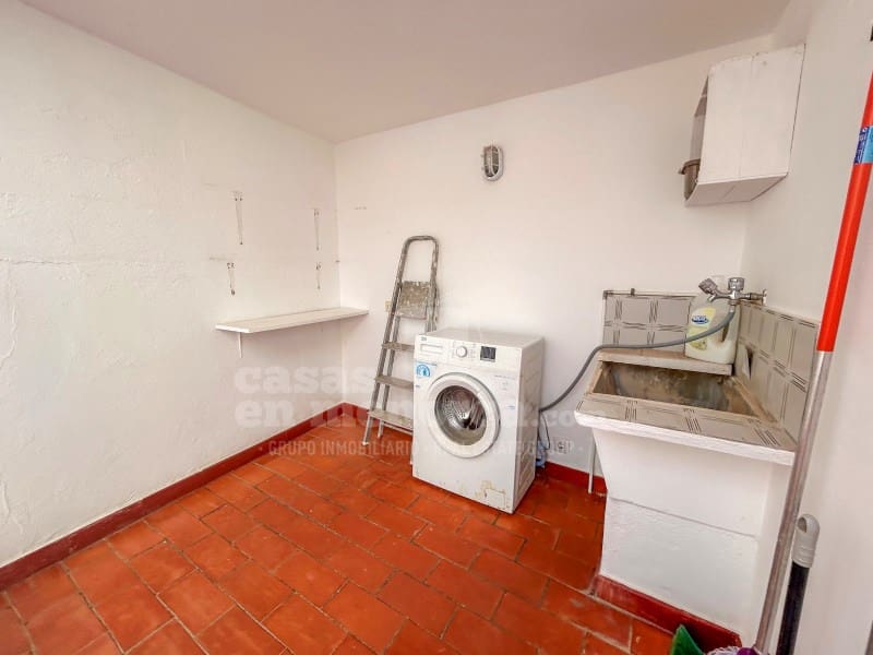 3 soveværelse Byhus til salg i Ciutadella de Menorca med garage - € 680.000 (Ref: 9285075)