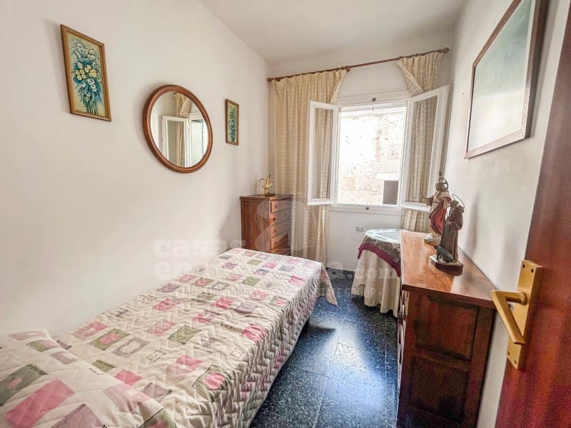 3 soveværelse Byhus til salg i Ciutadella de Menorca med garage - € 680.000 (Ref: 9285075)