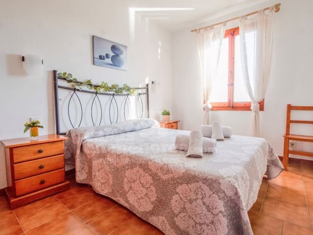 2 soverom Leilighet til salgs i Arenal d'en Castell, Es Mercadal med svømmebasseng - € 257 000 (Ref: 9285076)