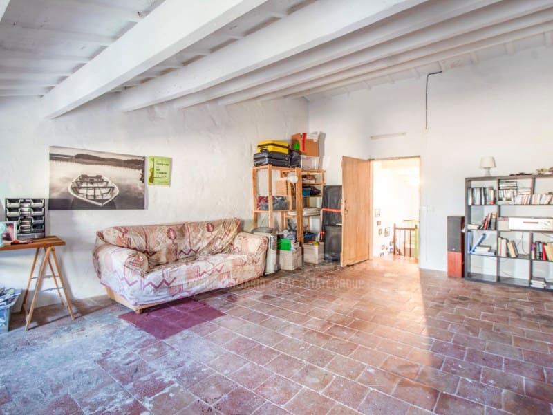 6 bedroom Townhouse for sale in Mahon / Mao - € 585,000 (Ref: 9285077)