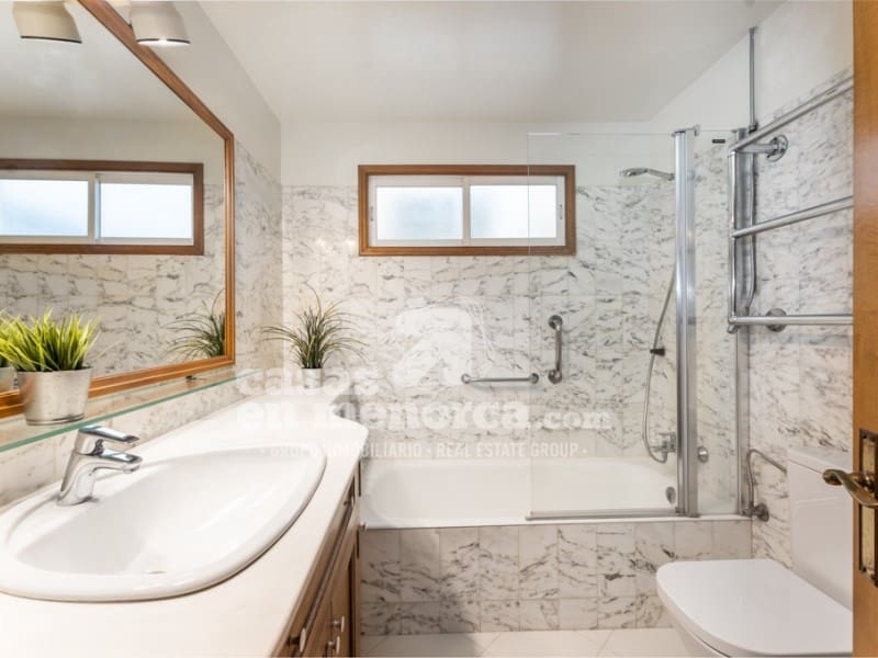 2 soveværelse Penthouse til salg i Mahon / Mao - € 650.000 (Ref: 9303504)