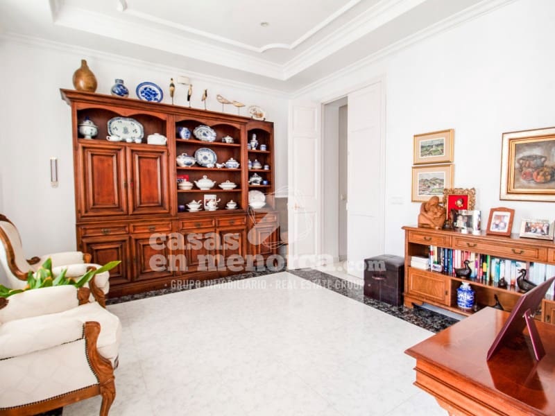 4 soverom Leilighet til salgs i Mahon / Mao med garasje - € 595 000 (Ref: 9312605)