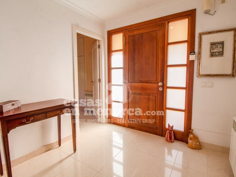 4 soveværelse Villa til salg i Mahon / Mao med swimmingpool garage - € 795.000 (Ref: 9312606)