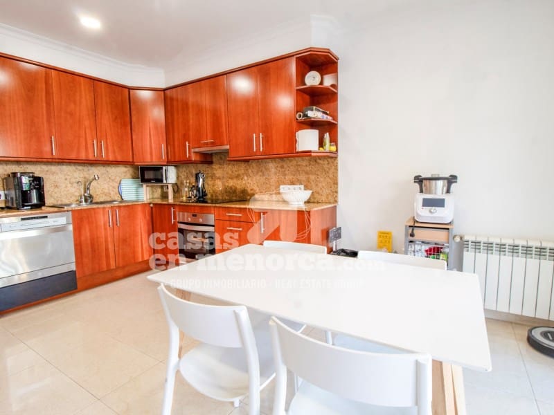 4 soveværelse Villa til salg i Mahon / Mao med swimmingpool garage - € 795.000 (Ref: 9312606)