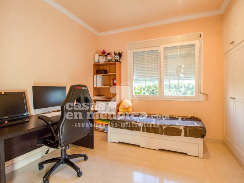 4 soveværelse Villa til salg i Mahon / Mao med swimmingpool garage - € 795.000 (Ref: 9312606)