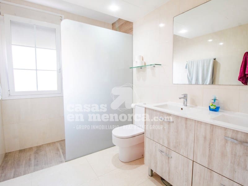 4 soveværelse Villa til salg i Mahon / Mao med swimmingpool garage - € 795.000 (Ref: 9312606)